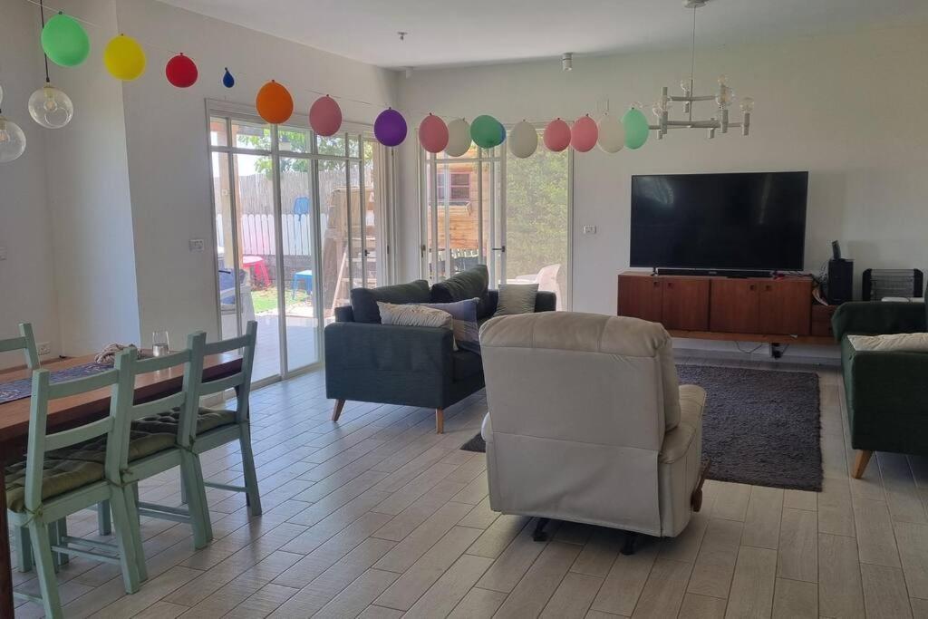 Ferienwohnung וילה במושב בנוף מושלם כל השנה Moledet Exterior foto