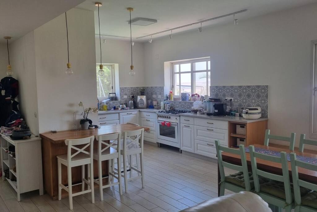 Ferienwohnung וילה במושב בנוף מושלם כל השנה Moledet Exterior foto